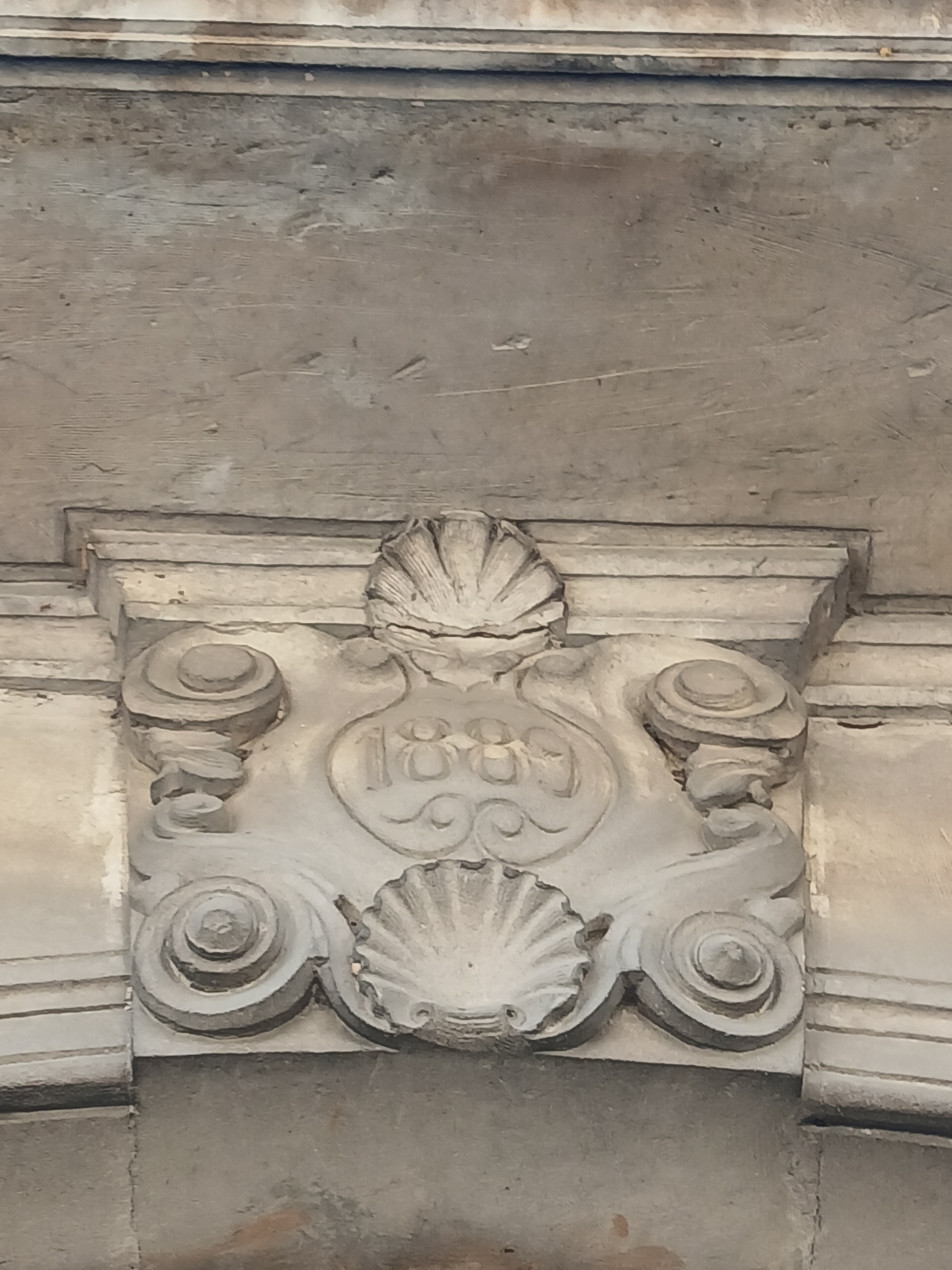 Le mascaron
