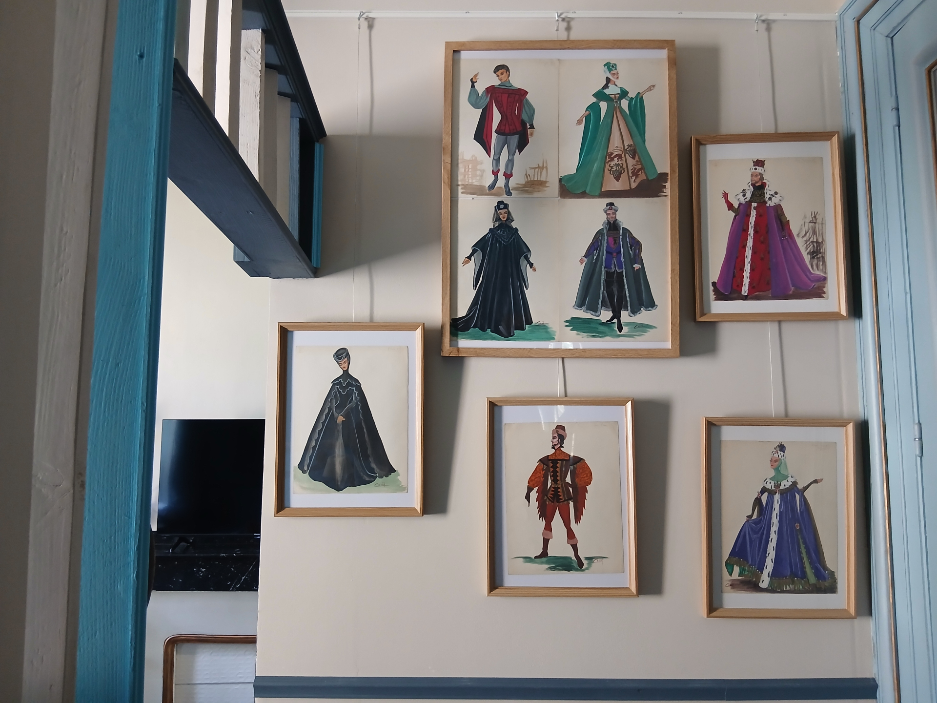 Les œuvres et esquisses de costumes